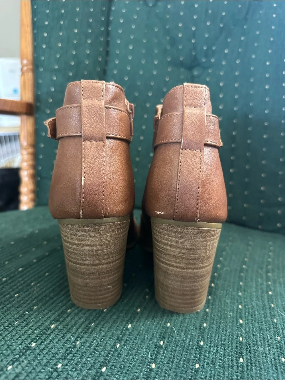 LC Lauren Conrad chic brown